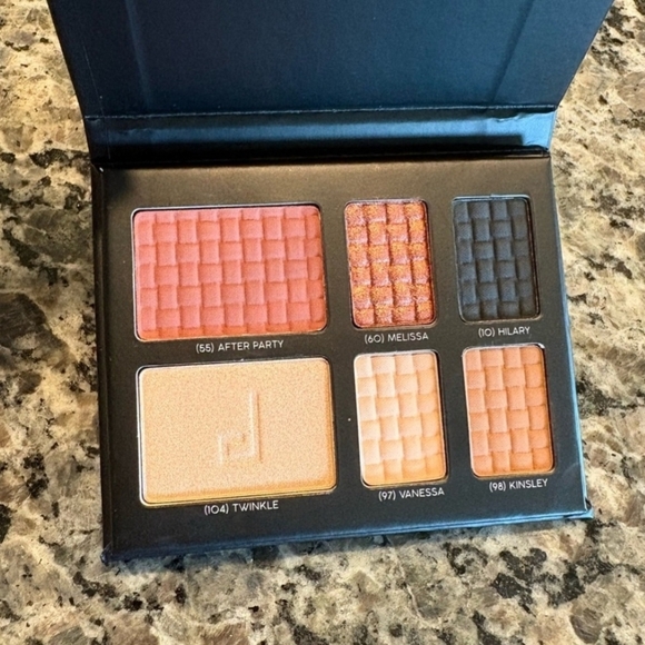 DOUCCE On The Go Pallete Make Up (BRAND NEW SEALED) - Picture 6 of 7